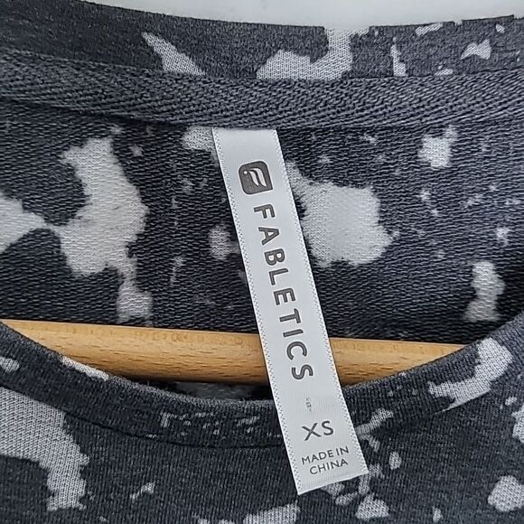 Fabletics Long Sleeve Top Size XS - Picture 5 of 6
